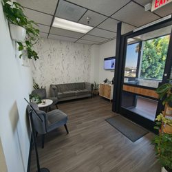 Restorative Kneadz - Waiting area