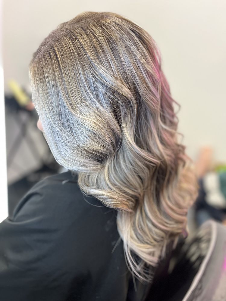 Hair by Ixy Logo