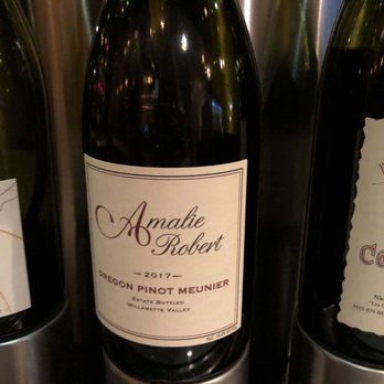 Amuse Wine Bar - My favorite pour - Wine Bars Near Me - Honolulu, Hawaii