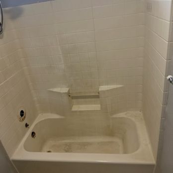 Always Refinishing - Before - Kitchen & Bath Near Me Always Refinishing - Before - Kitchen & Bath Near Me