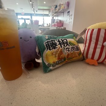 CBS Claw, Boba and Snacks - Bubble Tea Near Me - Cleveland, Ohio