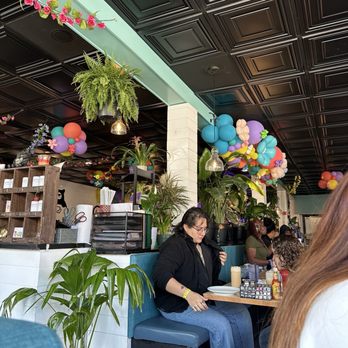 Honeybear Cafe - Breakfast & Brunch Near Me - Chicago, Illinois