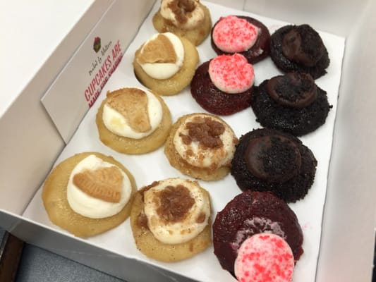Baked by Melissa by null