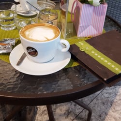 Cafe Auszeit - Großer Cappuccino 3,50€