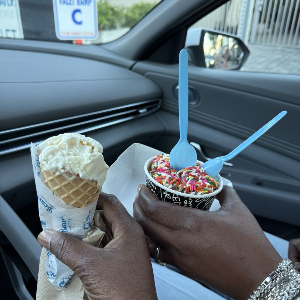 Vanilla on a waffle cone Cookie Dough Pint 1 Cookie 1 Cookie Vanilla on a waffle cone Cookie Dough Pint 1 Cookie 1 Cookie