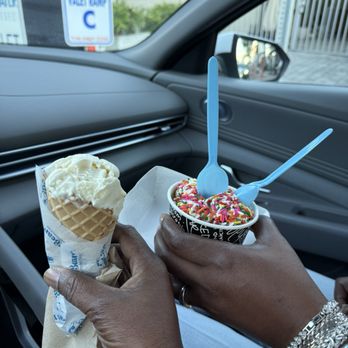 The Baked Bear - Vanilla on a waffle cone Cookie Dough Pint 1 Cookie 1 Cookie - Ice Cream & Frozen Yogurt Near Me - Miami Beach, Florida The Baked Bear - Vanilla on a waffle cone Cookie Dough Pint 1 Cookie 1 Cookie - Ice Cream & Frozen Yogurt Near Me - Miami Beach, Florida