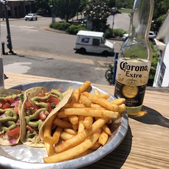 Basecamp Bar & Restaurant - Bars Near Me - Chattanooga, Tennessee