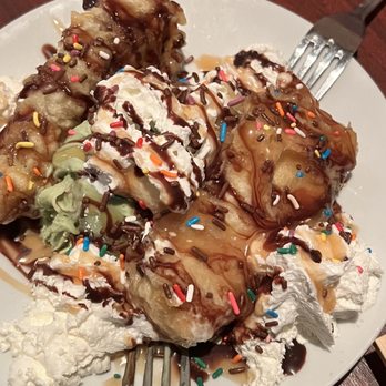 Crystal Fish - An order of Deep Fried Cheese Cake and Ice Cream w/Caramel and Chocolate sauce - Japanese Near Me - Monterey, California Crystal Fish - An order of Deep Fried Cheese Cake and Ice Cream w/Caramel and Chocolate sauce - Japanese Near Me - Monterey, California