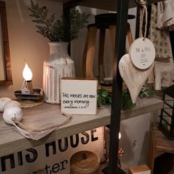 Creekside Home Decor