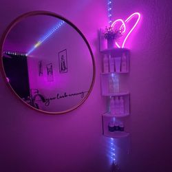 Zoe Ross Esthetics - More cute aesthetics..