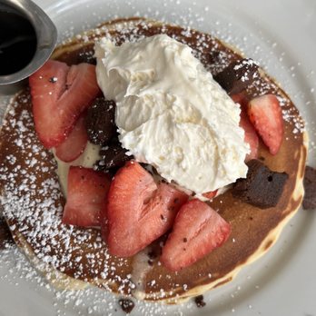 Bea Bea's - Coffee & Tea Near Me - Burbank, California Bea Bea's - Coffee & Tea Near Me - Burbank, California