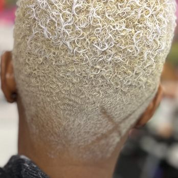 The Real Kee Styless Hair Studio - Full Bleach Out & Women's Fade Hair Cut - Hair Stylists Near Me - Baltimore, Maryland The Real Kee Styless Hair Studio - Full Bleach Out & Women's Fade Hair Cut - Hair Stylists Near Me - Baltimore, Maryland