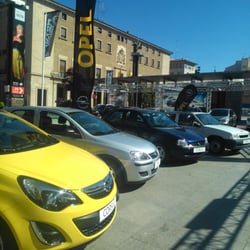 Motor Meeting de Zaragoza - Cuatro generaciones del Opel Corsa reunidas
