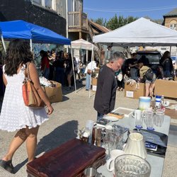 Pilsen Vintage - pilsen vintage bins