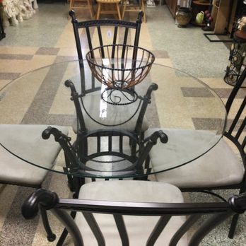 This-N-That - Thrift Stores Near Me - Lafayette, Louisiana This-N-That - Thrift Stores Near Me - Lafayette, Louisiana