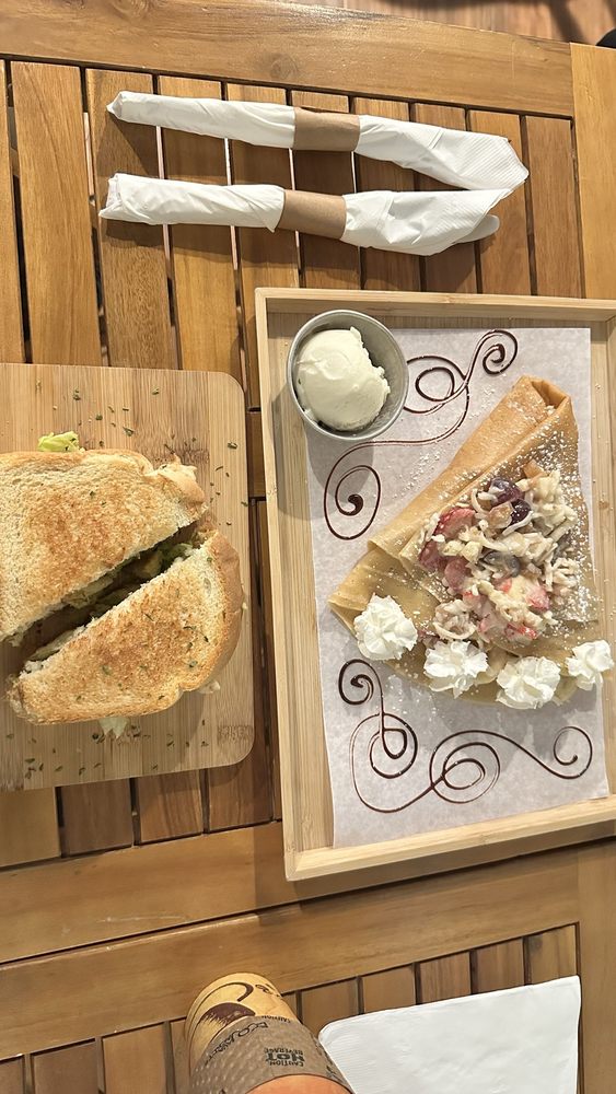 Oh La La Crepes and Coffee Shop