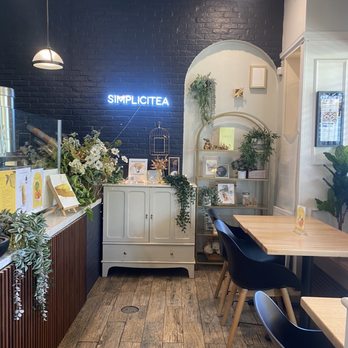 Burosu Ramen - Indoor area - Ramen Near Me - Studio City, California Burosu Ramen - Indoor area - Ramen Near Me - Studio City, California