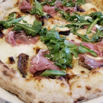 Sixty Vines - Fig & prosciutto pizza for $16 - delish! - New American Near Me - Plano, Texas