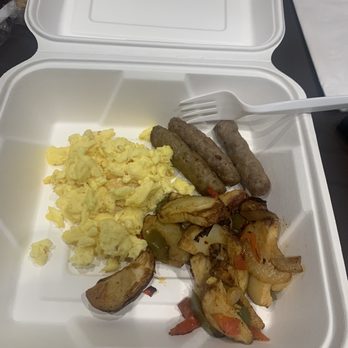 Hyatt Place - Cold tasteless eggs. The sausages are ok - Hotels Near Me - Washington, DC, District of Columbia
