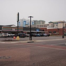 Virginia Beach - 32nd St Laundry Land