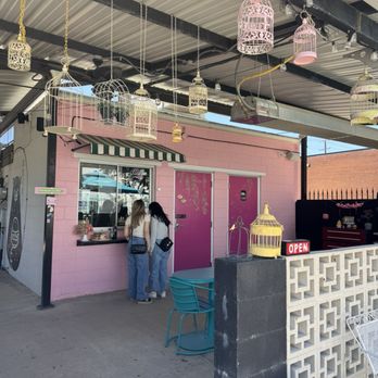 Chimlanh - Exterior - Coffee & Tea Near Me - Dallas, Texas Chimlanh - Exterior - Coffee & Tea Near Me - Dallas, Texas