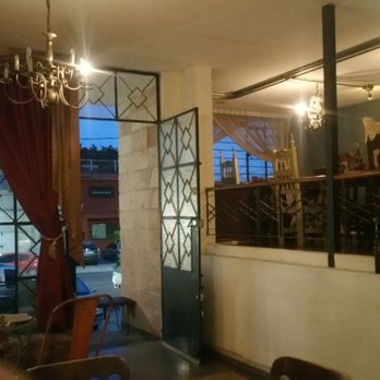 Rayuela Bodega de Vino - Gorgeous - Wine Bars Near Me - Guadalajara, JAL