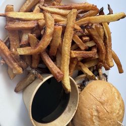 Mary & Larry's Diner & Takeout - Roast beef dip