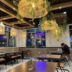 Salsa Verde - Nice decor on the inside dining area