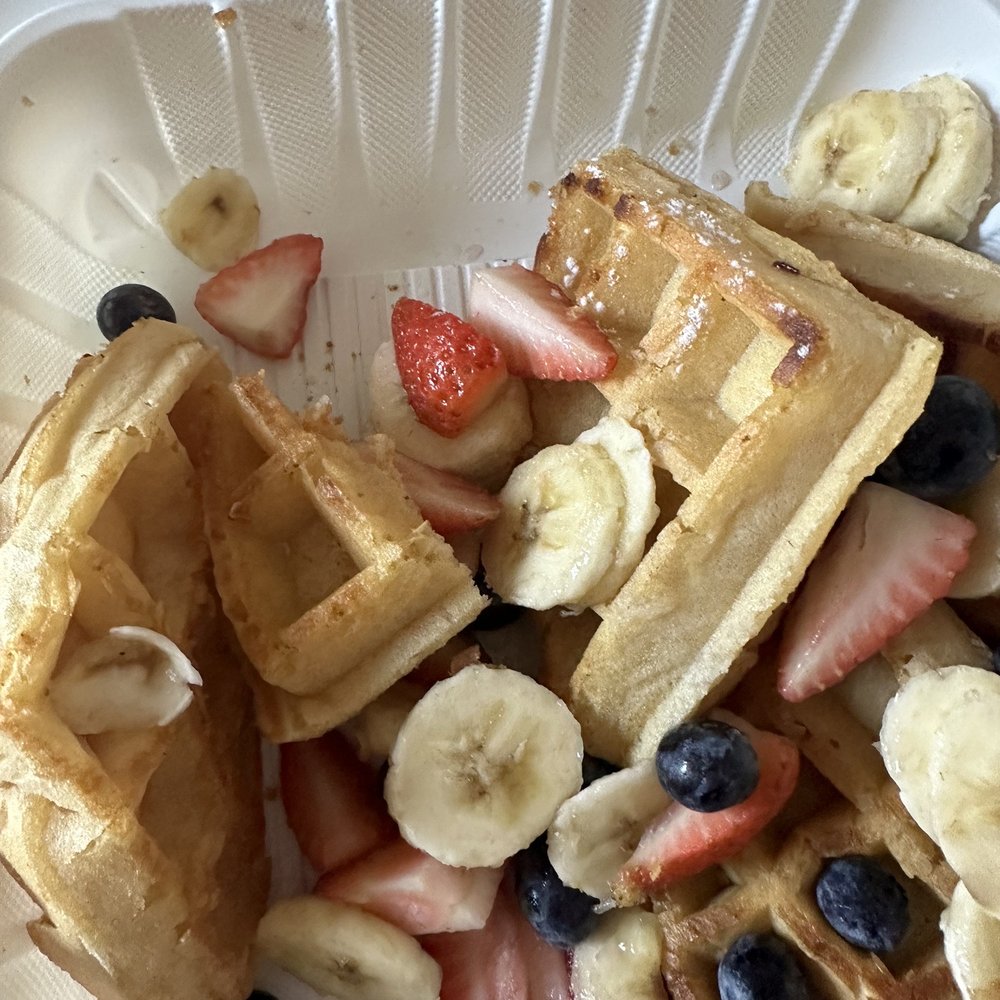 La Jugueria - Breakfast waffles platter. - Juice Bars & Smoothies Near Me - Brooklyn, New York La Jugueria - Breakfast waffles platter. - Juice Bars & Smoothies Near Me - Brooklyn, New York