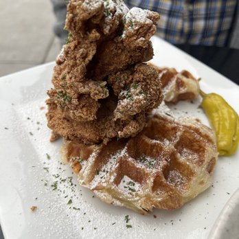 Café Etoile - Chicken and Croffle - French Near Me - Berkeley, California Café Etoile - Chicken and Croffle - French Near Me - Berkeley, California