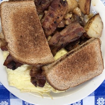 The Cooperstown Diner - American Near Me - Cooperstown, New York