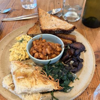 Little Saint - Fuel your day- tofu scramble, fennel sausage, baked yellow eye beans, hash brown, spinach, garlicky mushrooms ,buttered seeded toast - Vegan Near Me - Healdsburg, California