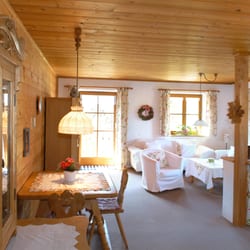 Landhaus Dengler - Wohnraum Ferienwohnung Seppi