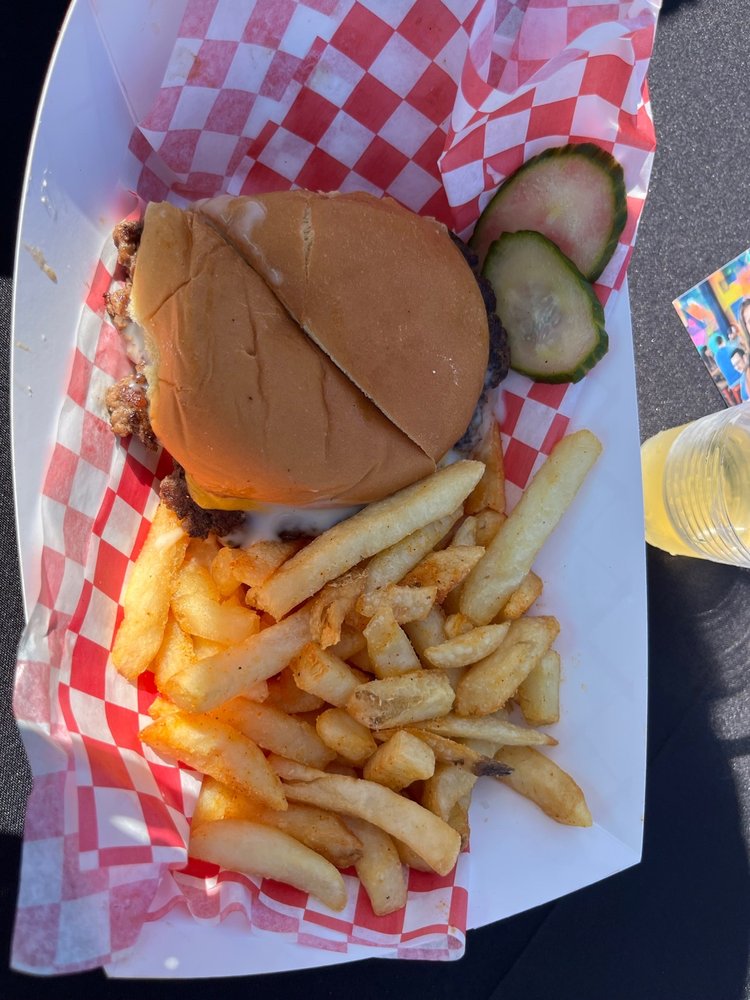 Slammer Shop Food Truck Logo
