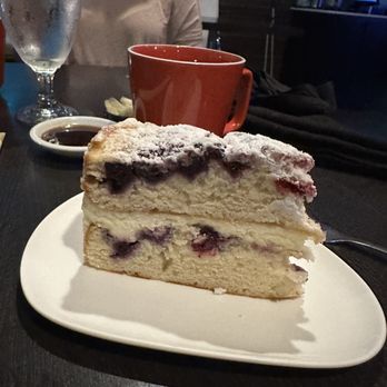 Cafe Icon Sushi and Grill - Lemon berry cake - Sushi Bars Near Me - Edmond, Oklahoma
