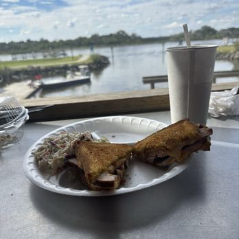 Captains BBQ - Barbeque Near Me - Palm Coast, Florida