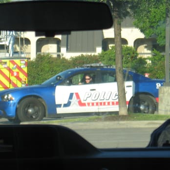 Yellow Checker Shuttle - Then the police showed up - two squad cars! - Tours Near Me - Dallas, Texas Yellow Checker Shuttle - Then the police showed up - two squad cars! - Tours Near Me - Dallas, Texas
