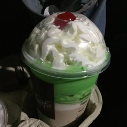 McDonald's - Chocolate shamrock shake