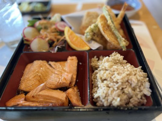 Dojo Sushi by null