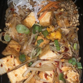 Thai Kitchen - PAD THAI amazing and spicy - Thai Near Me - Lombard, Illinois