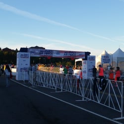 Navy Air-Force Half Marathon - Starting line of the race!