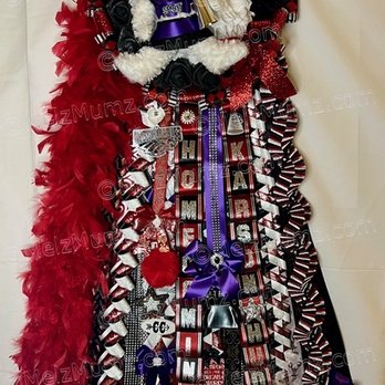 Melz Mumz - Melz Mumz Deluxe Super Single Homecoming Mum - Gift Shops Near Me - Highland Village, Texas Melz Mumz - Melz Mumz Deluxe Super Single Homecoming Mum - Gift Shops Near Me - Highland Village, Texas