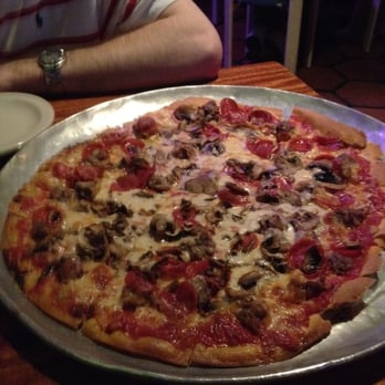 Louie's - Best thin crust Pepperoni, Sausage, and Mushroom, ever had - Dive Bars Near Me - Dallas, Texas