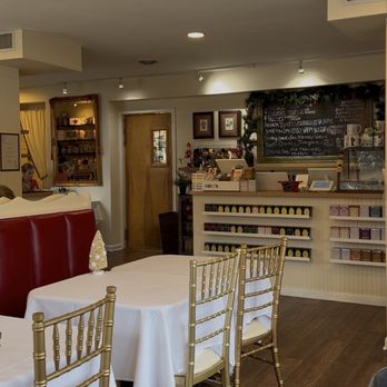 Cambridge Tea House - Breakfast & Brunch Near Me - Marble Cliff, Ohio