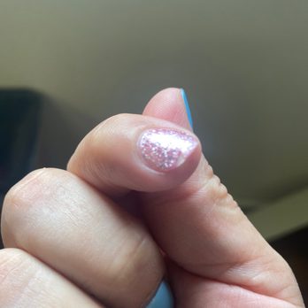 VIP Nails - Gel manicure with chipping polish after one week. - Nail Salons Near Me - Wausau, Wisconsin VIP Nails - Gel manicure with chipping polish after one week. - Nail Salons Near Me - Wausau, Wisconsin