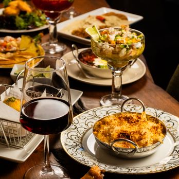Starlite Restaurant - Gastropubs Near Me - El Paso, Texas
