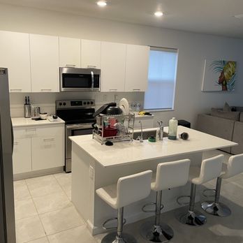 Lisa Housekeeping - Kitchen cleaning that inlcuded: Cabinet and drawer cleaning; Stainless steel appliances, countertops, and inside the oven - Home Cleaning Near Me Lisa Housekeeping - Kitchen cleaning that inlcuded: Cabinet and drawer cleaning; Stainless steel appliances, countertops, and inside the oven - Home Cleaning Near Me