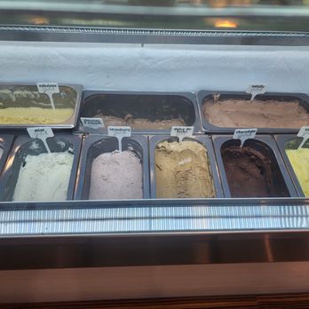 Che Gelato - With milk - Ice Cream & Frozen Yogurt Near Me - Moorpark, California Che Gelato - With milk - Ice Cream & Frozen Yogurt Near Me - Moorpark, California