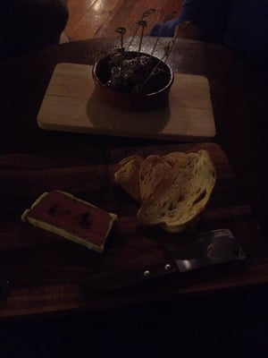 Delicatessen Kitchen & Bar by null