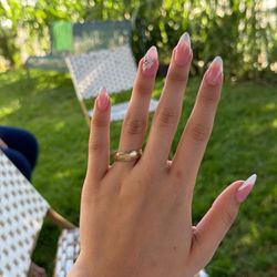 Diva Nails